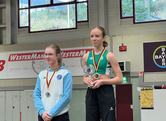 Leverkusen – 11. Deutscher Talent-Mehrsprung-Cup – Lotta Roth vom Hünfelder SV auf dem Siegertreppchen ganz oben