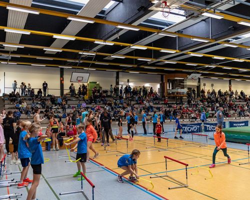 Kreis-Hallenmeisterschaften in Neuhof – Rekordbeteiligung!